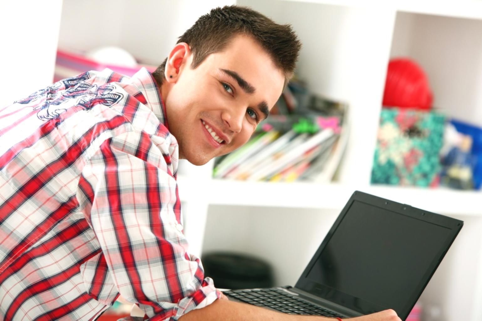 Hands-on learning environment with monitoring tools and server infrastructure