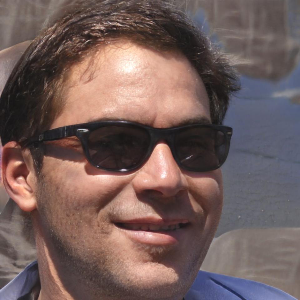 Instructor Stellan Ragnhild teaching network optimization