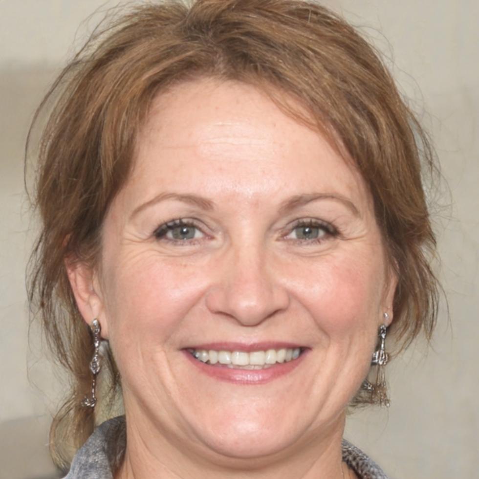 Program coordinator Mei-Lin Wu discussing monitoring career paths with prospective students